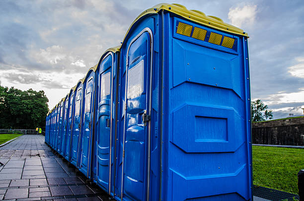 Best Porta potty rental near me  in Tulare, CA